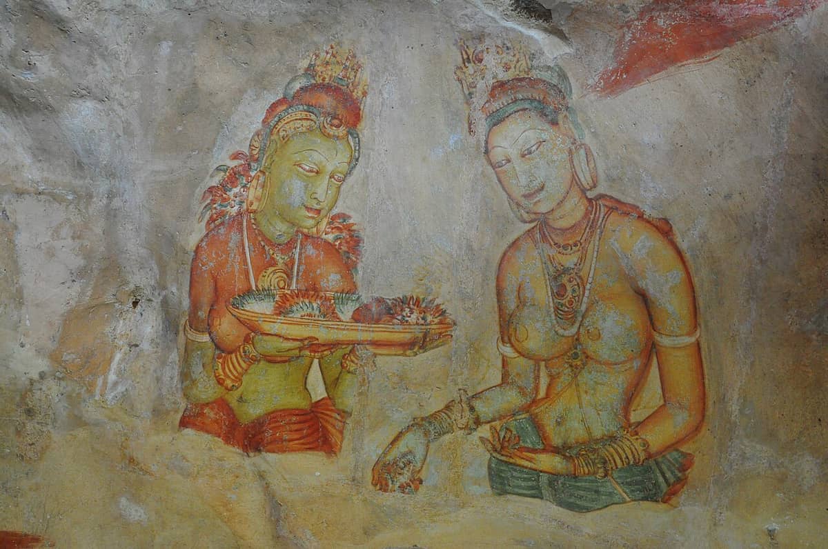The western walls of Sigiriya are almost exclusively covered with frescoes, made during the Kashyapa period. Eighteen paintings are still intact today.